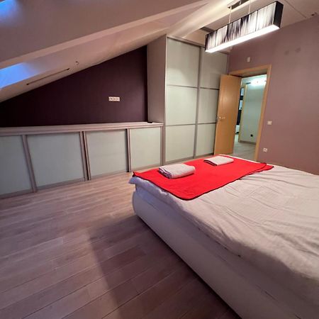 Apartment On Arkhipenka With Panorama View Lviv Kültér fotó