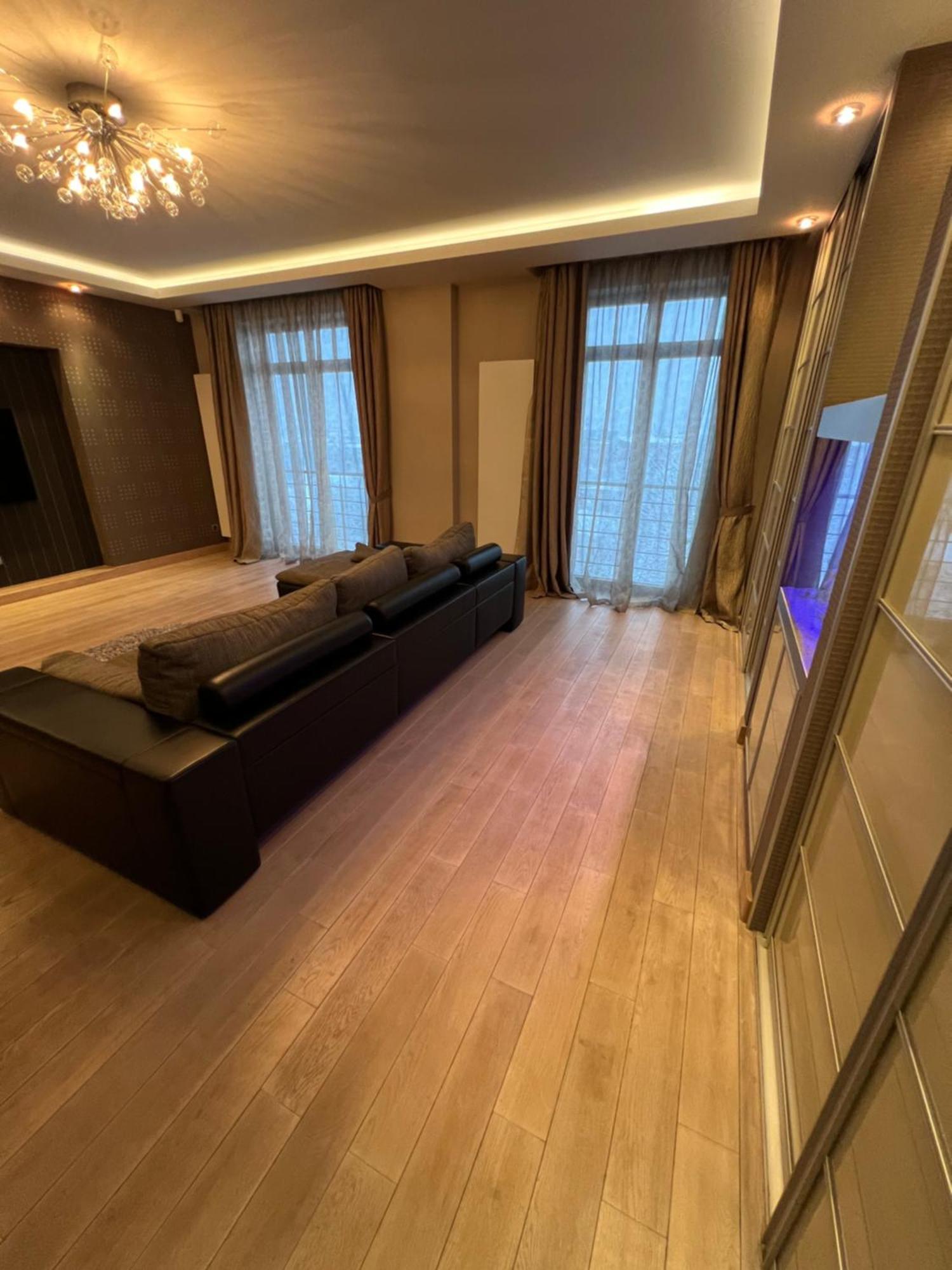 Apartment On Arkhipenka With Panorama View Lviv Kültér fotó