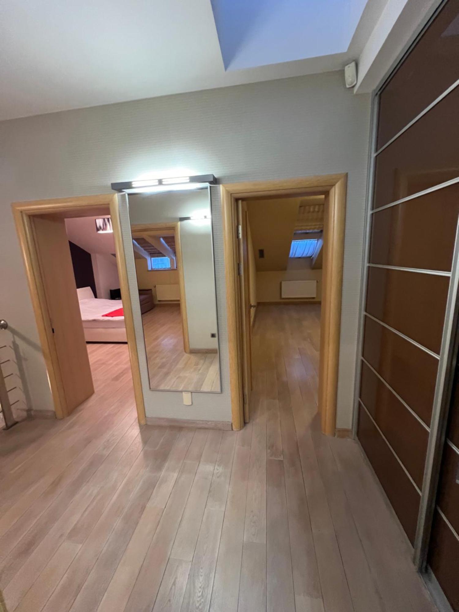 Apartment On Arkhipenka With Panorama View Lviv Kültér fotó