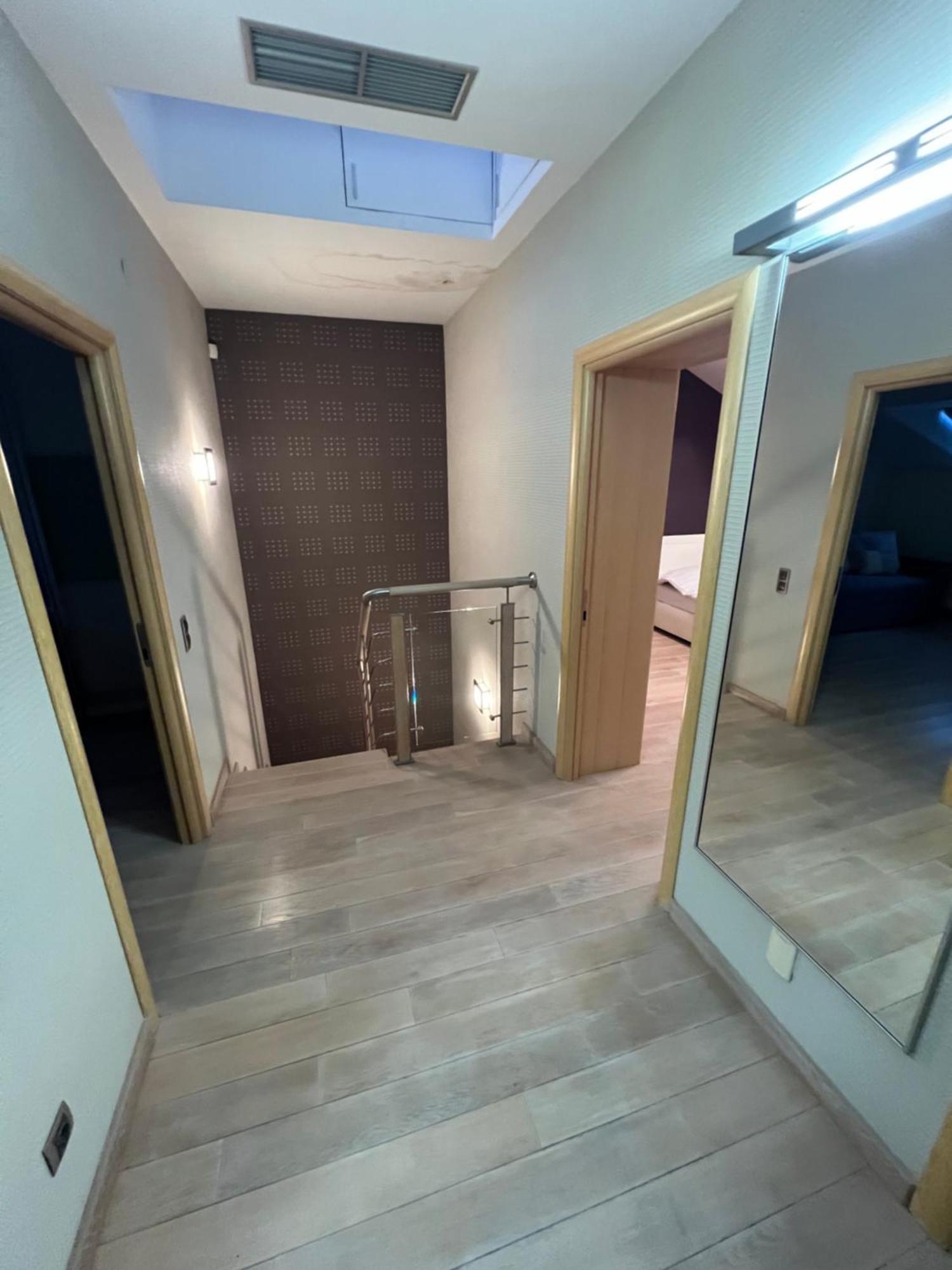 Apartment On Arkhipenka With Panorama View Lviv Kültér fotó