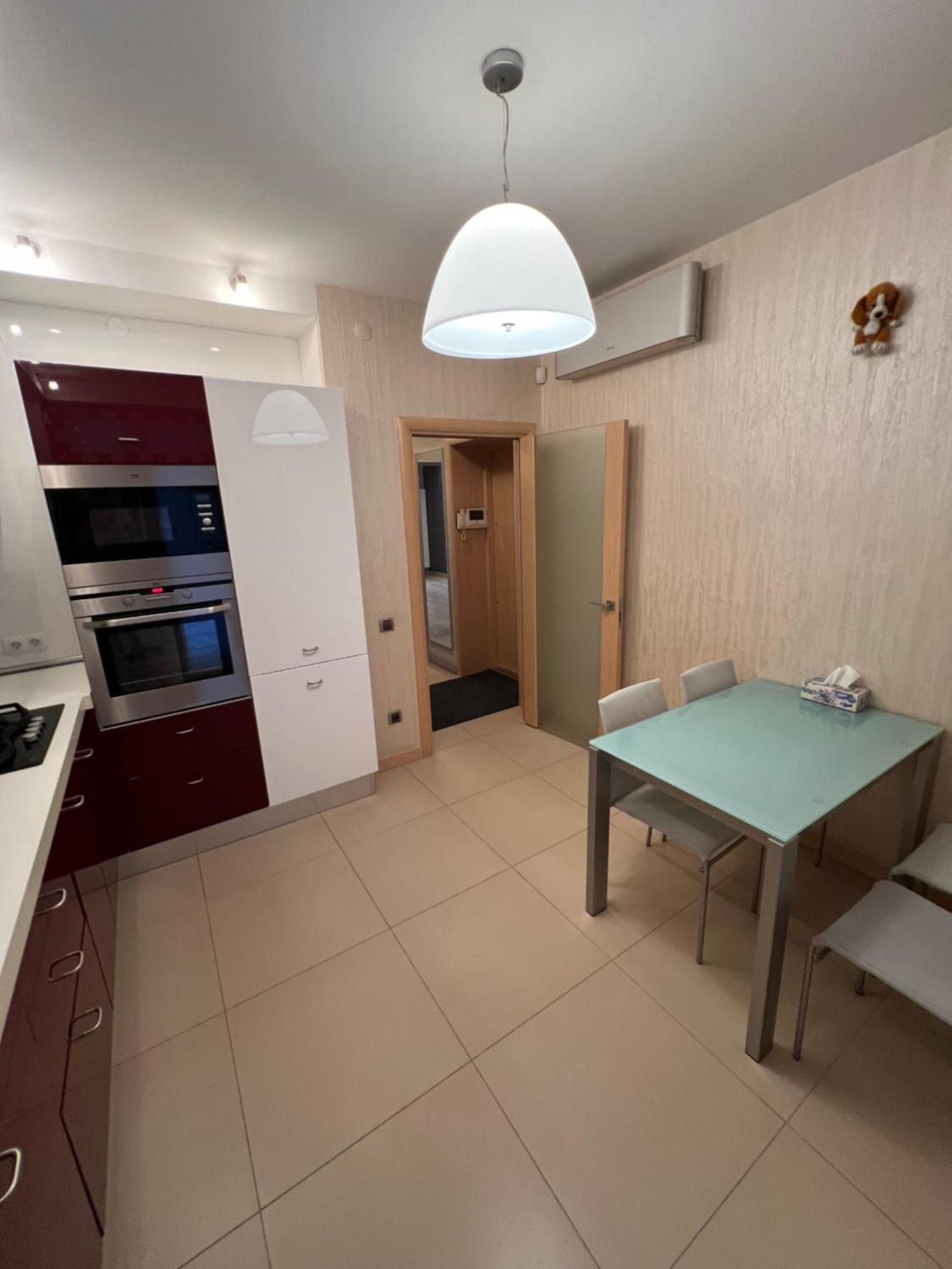 Apartment On Arkhipenka With Panorama View Lviv Kültér fotó