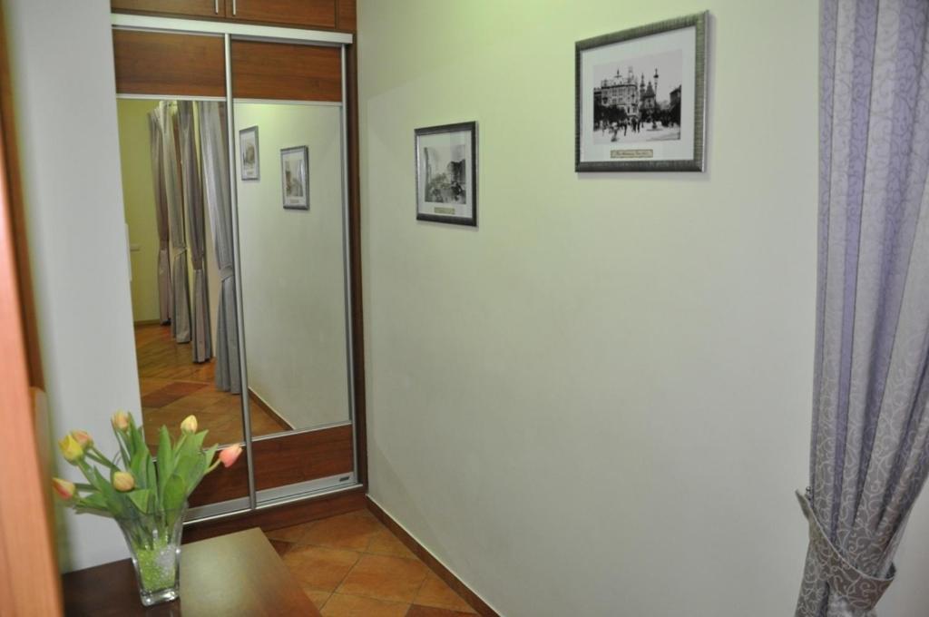 Apartment On Arkhipenka With Panorama View Lviv Szoba fotó